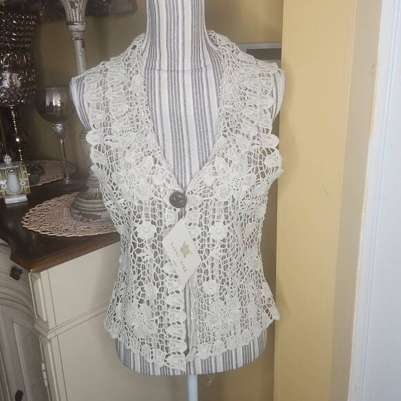 Lafei nier cream lace vest women's. Size small boho chic - Picture 1 of 4